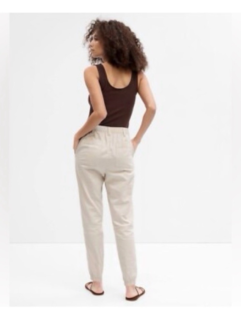 Women's GAP Twill Jogger Pants in Light Beige